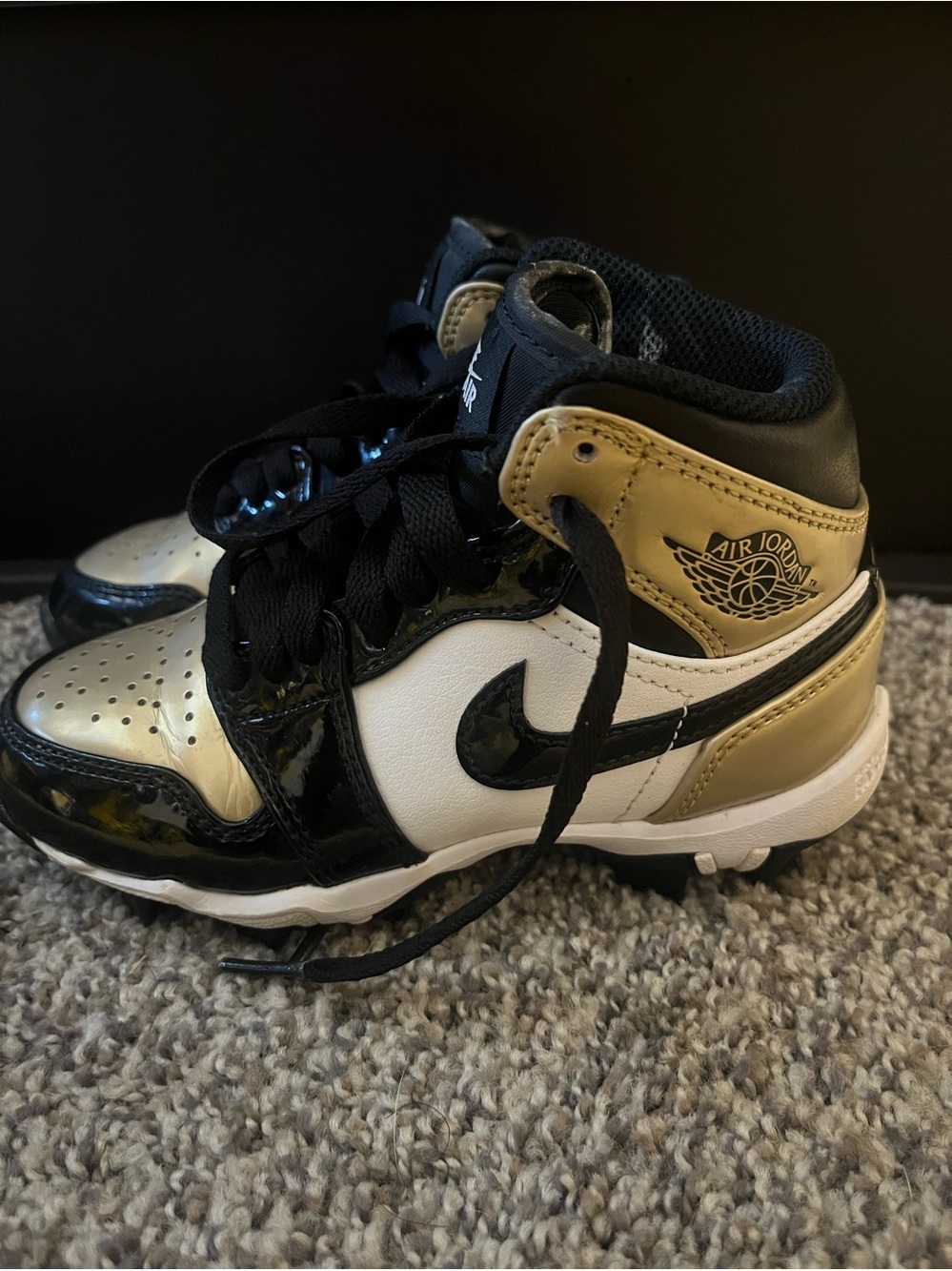 Jordan Kids High-Top Sneakers in Black, Gold & White